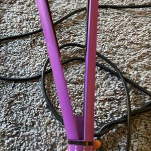 Hair straightener for sale!